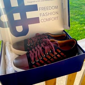 Men’s shoes with box